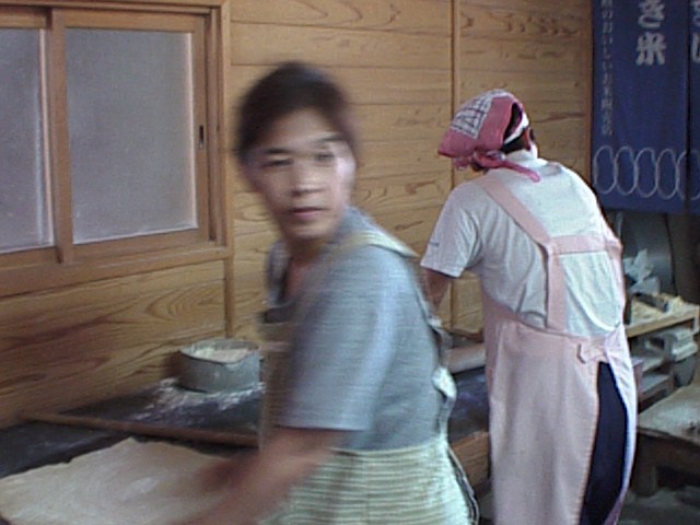 043.jpg