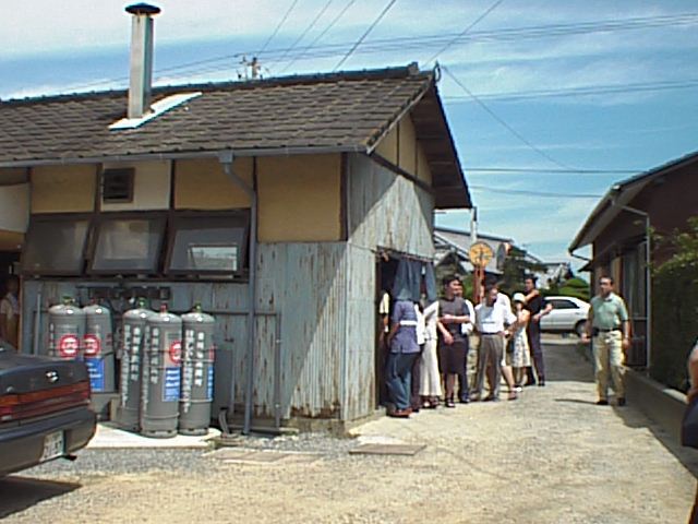 045.jpg