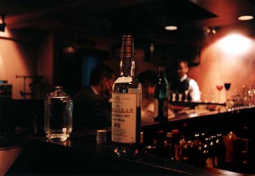 Cue Bar